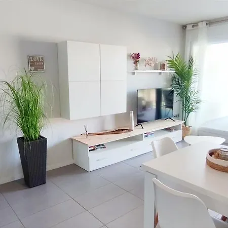 Victoria Playa By Costa Apartment